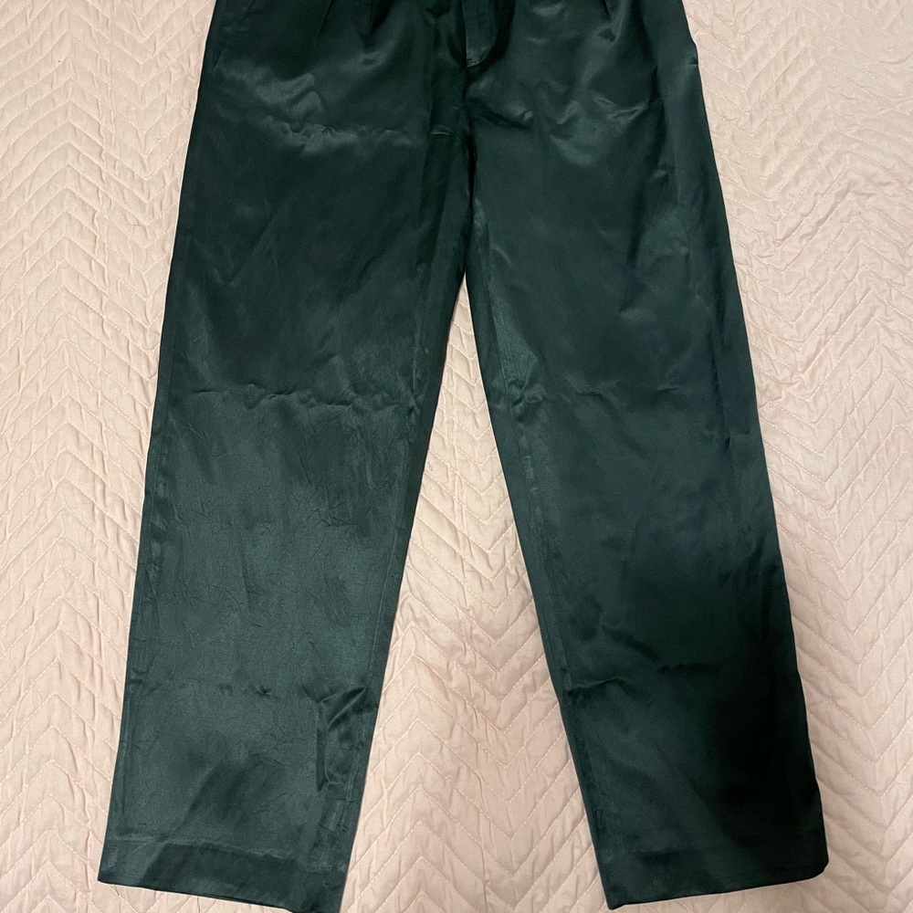 Banana Republic black silk capris